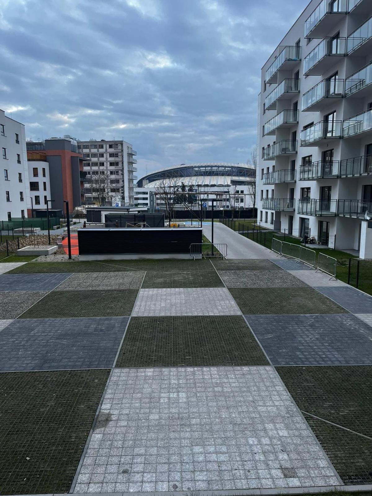 Apartament Z Widokiem Na Stadion Styl Industrialny Jedyny Taki Check In 24 H Познань Екстер'єр фото